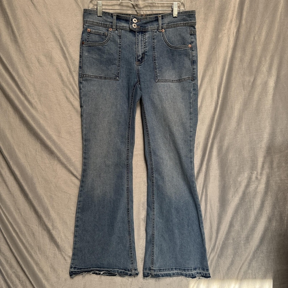 No Boundaries Jeans Womens 11 Blue‎ Flare Double Button Raw Hem Patch Pockets
